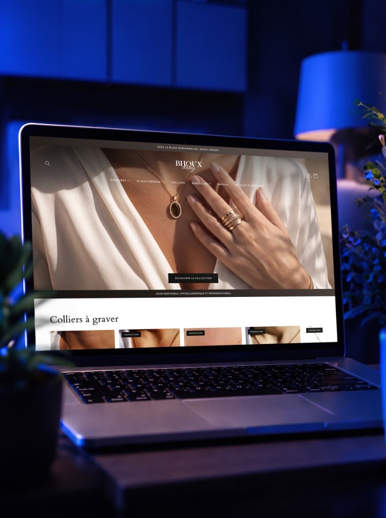 Ordinateur portable affichant le site e-commerce Bijoux meby